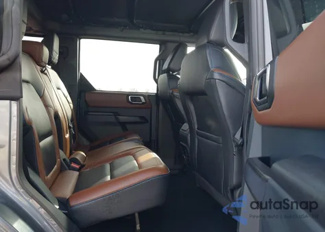 2024 Ford Bronco Outer Banks из США, поврежденный, VIN 1FMDE8BH5RLA94971